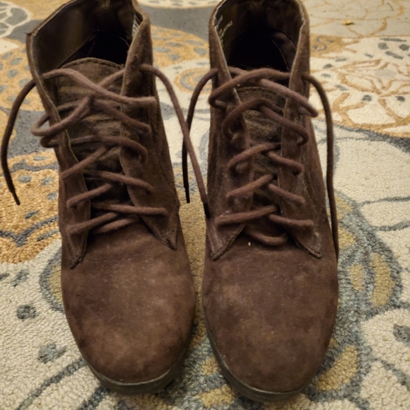 White Mountain Brown Booties - Picture 1 of 5